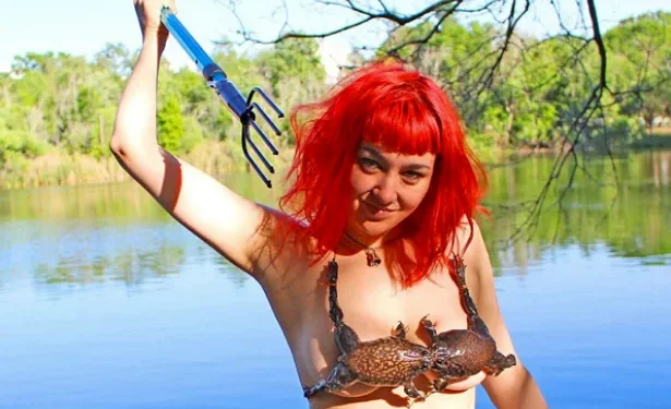 An American woman made a bikini out of dead frogs.